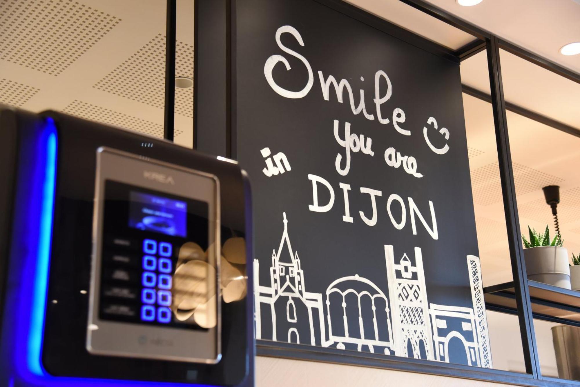 Holiday Inn Dijon Sud - Longvic By Ihg Eksteriør billede