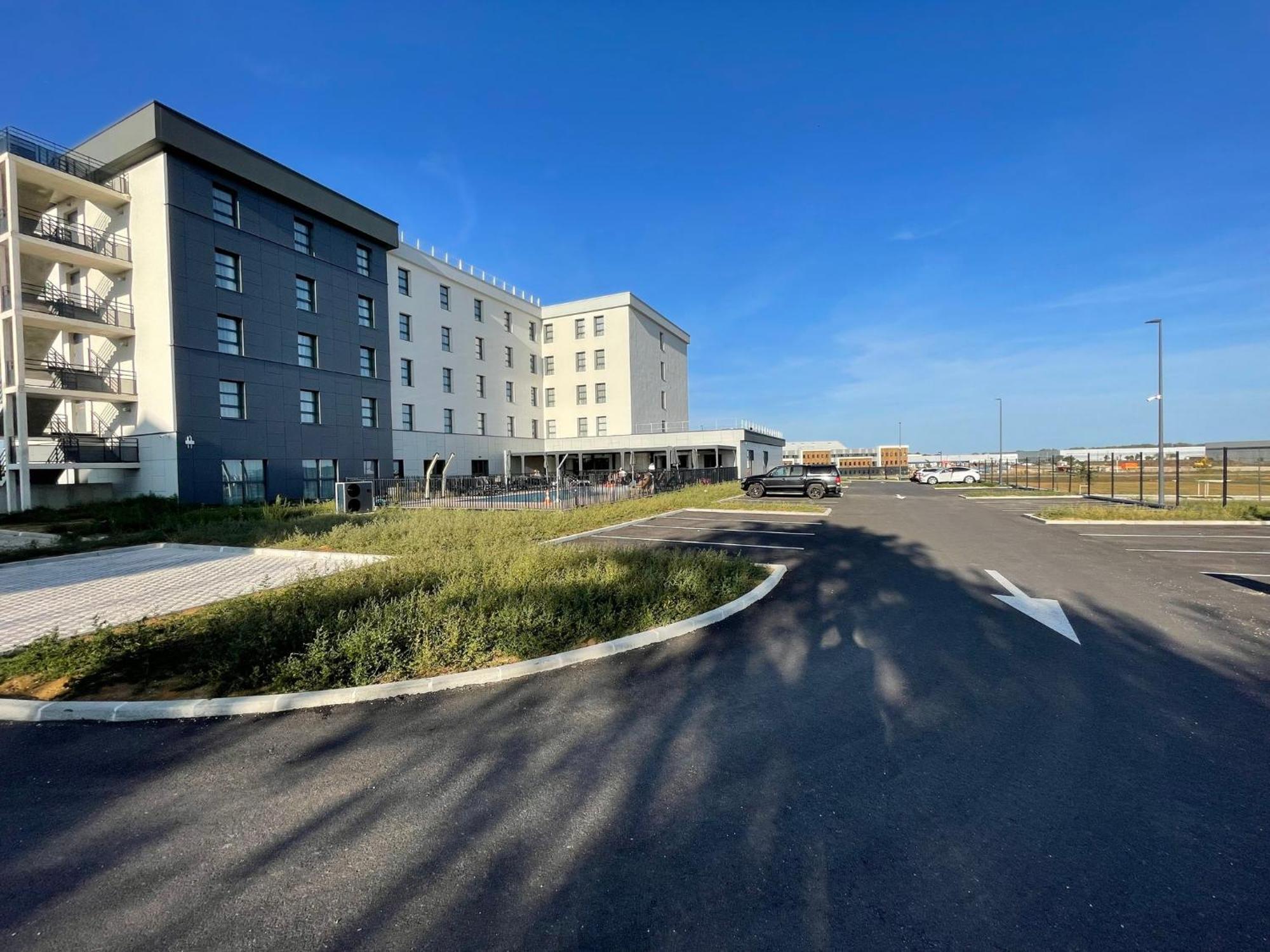 Holiday Inn Dijon Sud - Longvic By Ihg Eksteriør billede