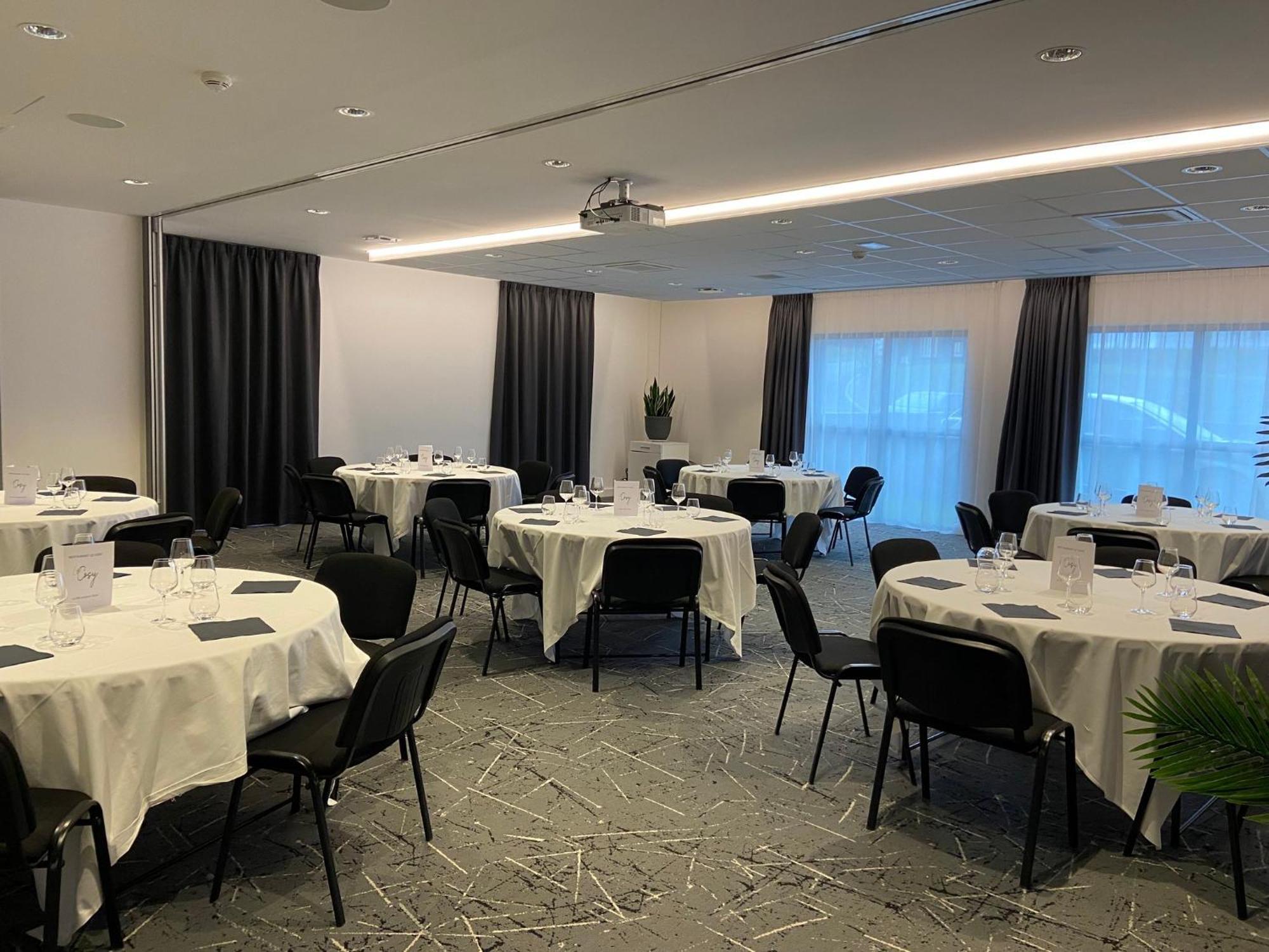 Holiday Inn Dijon Sud - Longvic By Ihg Eksteriør billede